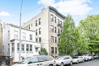 47 Reeve Pl in Brooklyn, NY - Building Photo - Building Photo