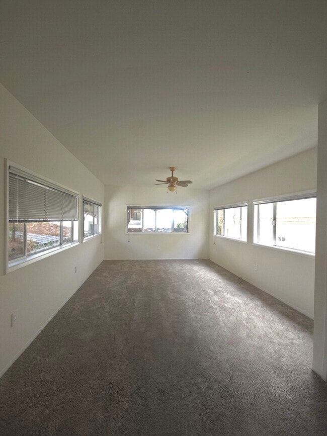 605 N Juanita Ave, Unit B in Redondo Beach, CA - Building Photo - Building Photo