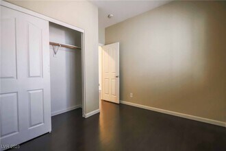 8936 Bentonville Ct in Las Vegas, NV - Building Photo - Building Photo