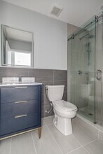 453 Dundas St W in Toronto, ON - Building Photo - Building Photo