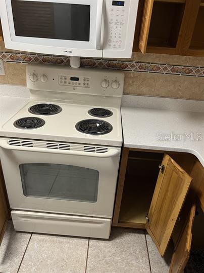 204 Eden Ln in Kissimmee, FL - Building Photo - Building Photo