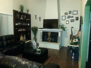 4233 Brockton Green Ct in Las Vegas, NV - Building Photo - Building Photo