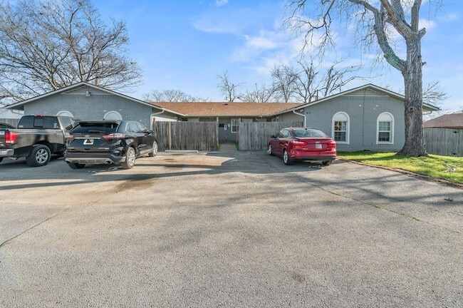 property at 410 Old Thorndale Rd