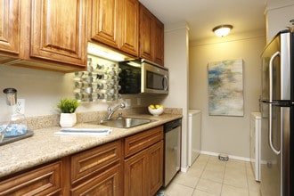 Ventana Apartments in Pittsburg, CA - Building Photo - Interior Photo