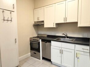 181 Winthrop Rd in Brookline, MA - Building Photo - Building Photo