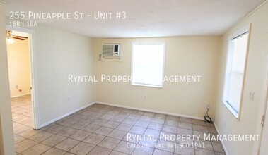 255 Pineapple St in Englewood, FL - Building Photo - Building Photo