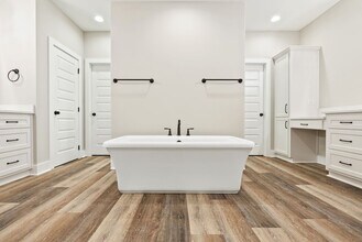 1771 Hanson St in Opelika, AL - Building Photo - Building Photo