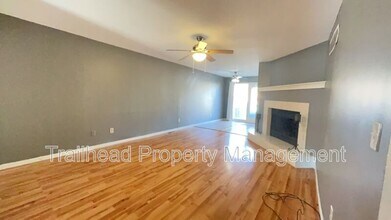 8012 NW 79th Terrace in Kansas City, MO - Building Photo - Building Photo