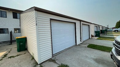 116 8th Ave SE in Mayville, ND - Building Photo - Building Photo