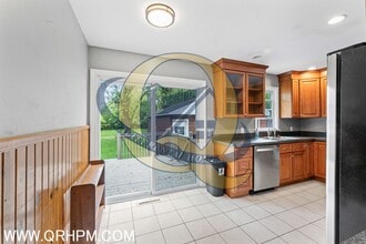 709 Elmwood Dr in Fenton, MI - Building Photo - Building Photo