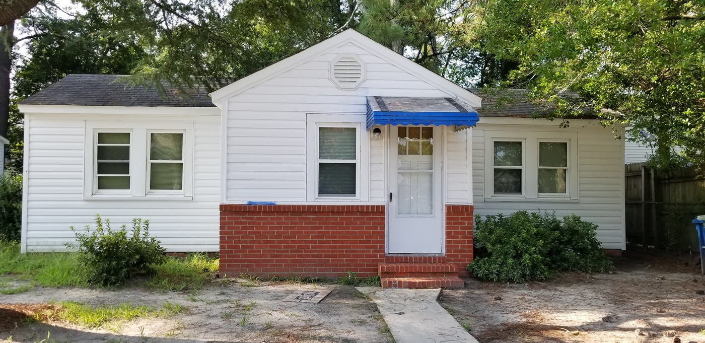 2512 Ramsey St in Fayetteville, NC - Building Photo