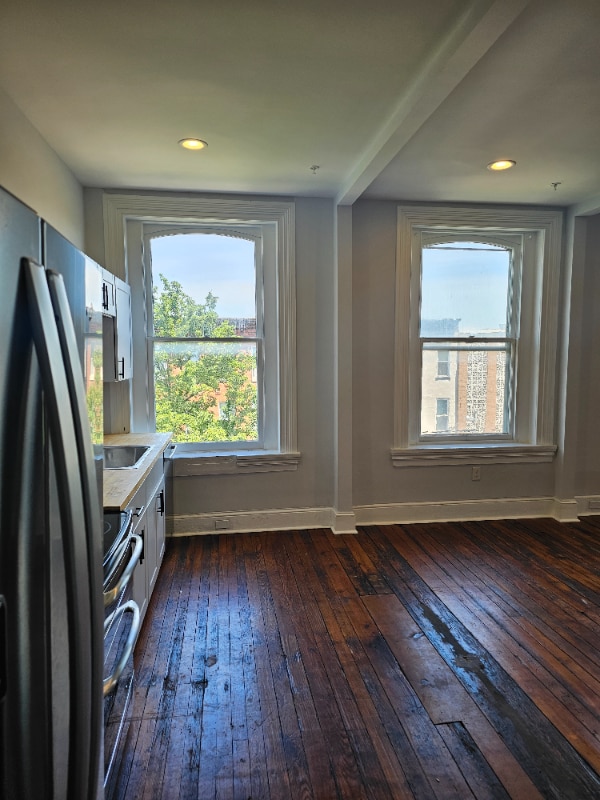 2116 N Charles St in Baltimore, MD - Building Photo - Building Photo