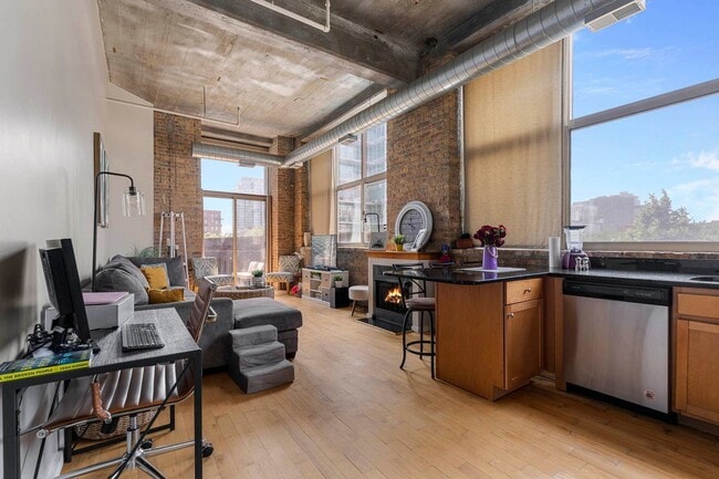 1528 S Wabash Ave in Chicago, IL - Building Photo - Building Photo