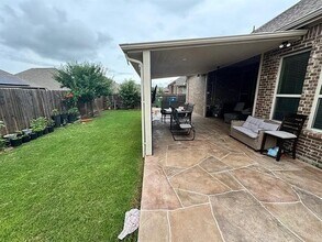 348 Prairie Ridge Ln in Lewisville, TX - Building Photo - Building Photo