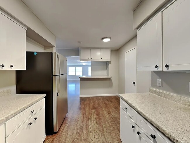 926 N Waterview Dr in Richardson, TX - Building Photo - Building Photo