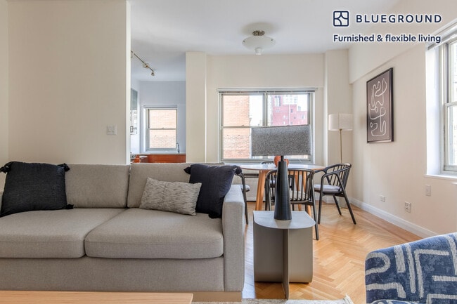 30 Park Ave in New York, NY - Foto de edificio - Building Photo