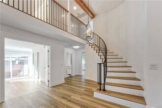 25572 La Mirada St in Laguna Hills, CA - Building Photo - Building Photo