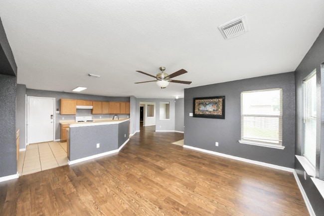 1373898159 A in Missouri City, TX - Building Photo - Building Photo