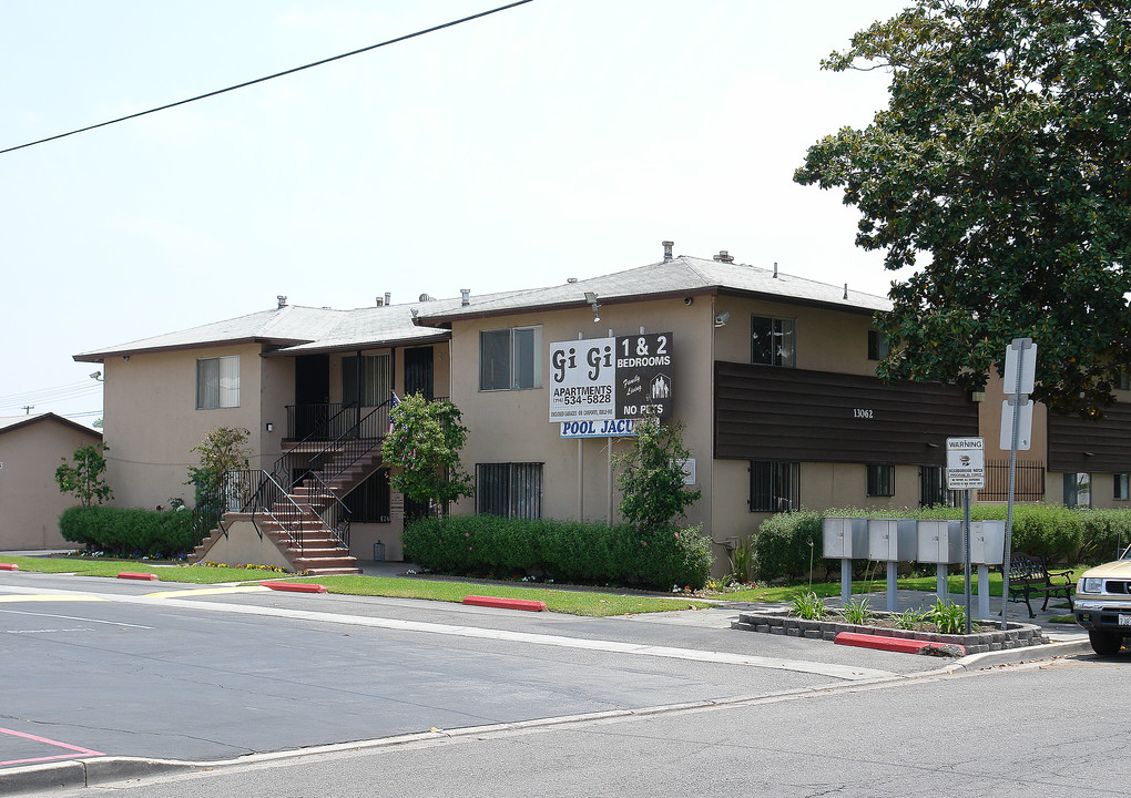 Gi Gi Apartments in Garden Grove, CA - Foto de edificio