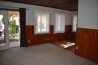 5280 Capistrano Ave in Atascadero, CA - Building Photo - Building Photo