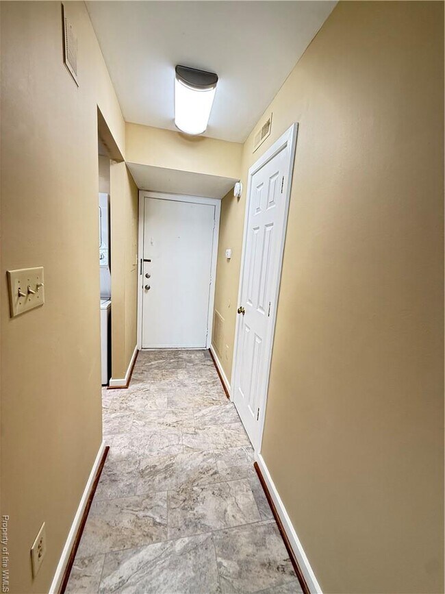 105 Lake Powell Rd in Williamsburg, VA - Building Photo - Building Photo