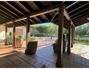28910 Wagon Rd in Agoura Hills, CA - Building Photo - Building Photo