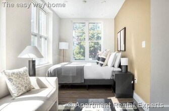 434 McGrath Hwy, Unit #205 in Somerville, MA - Foto de edificio - Building Photo
