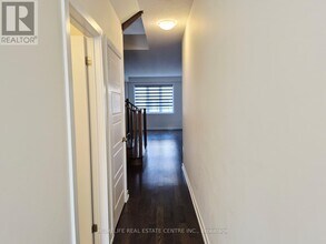 22 Monteith Dr in Brantford, ON - Building Photo - Building Photo