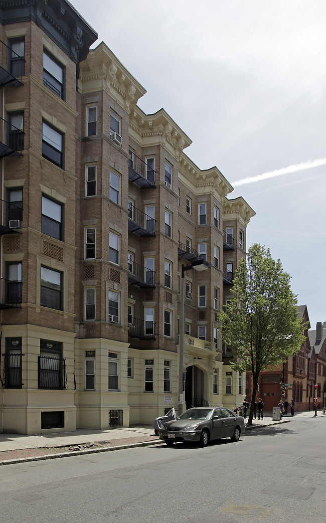 38 Hemenway St in Boston, MA - Foto de edificio - Building Photo