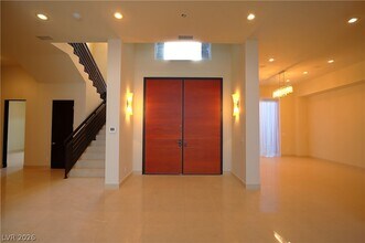 7518 Yonie Ct in Las Vegas, NV - Building Photo - Building Photo