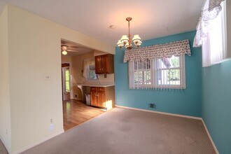 6 Hammen Ave in Timonium, MD - Building Photo - Building Photo