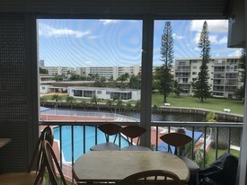 2859 Leonard Dr Apartments