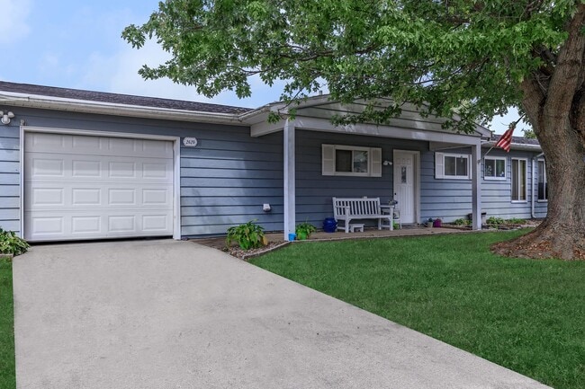 property at 1703 S Lincoln St