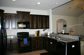 658 Red Fern Rd in Crestview, FL - Building Photo - Building Photo