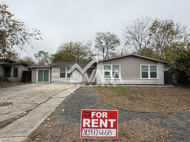 143 Huxley Dr in San Antonio, TX - Building Photo