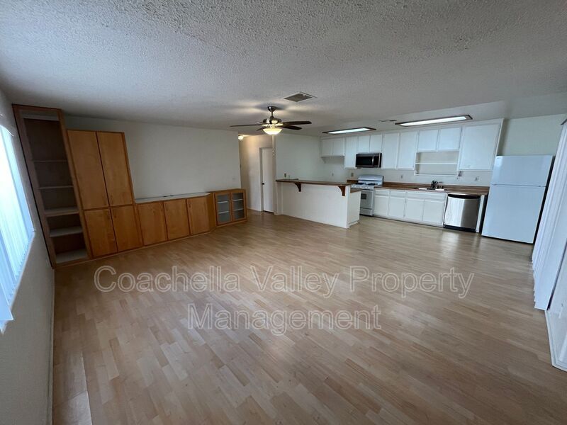 32244 Navajo Trail in Cathedral City, CA - Building Photo