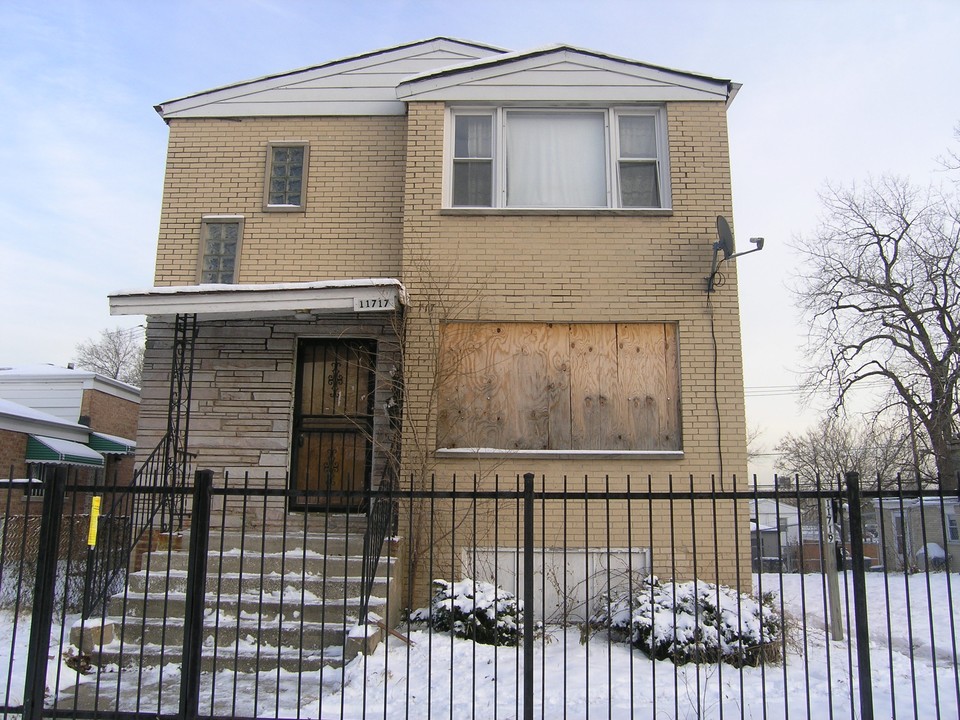 11717 S Vincennes Ave in Chicago, IL - Building Photo