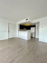 752 Executive Center Dr in West Palm Beach, FL - Building Photo