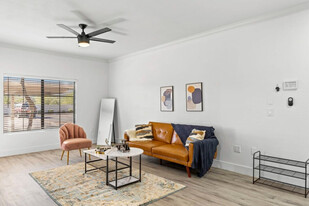 875 W Pecos Rd in Chandler, AZ - Building Photo
