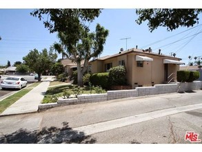 2200 Las Colinas Ave in Eagle Rock, CA - Building Photo - Building Photo