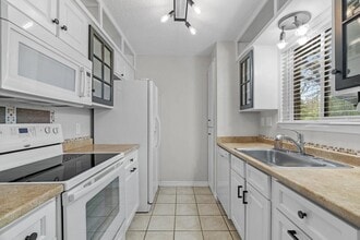 508 Lake Crest Pkwy in Azle, TX - Building Photo - Building Photo