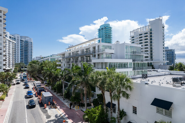 6080 Design Hotel Condos in Miami Beach, FL - Foto de edificio - Building Photo