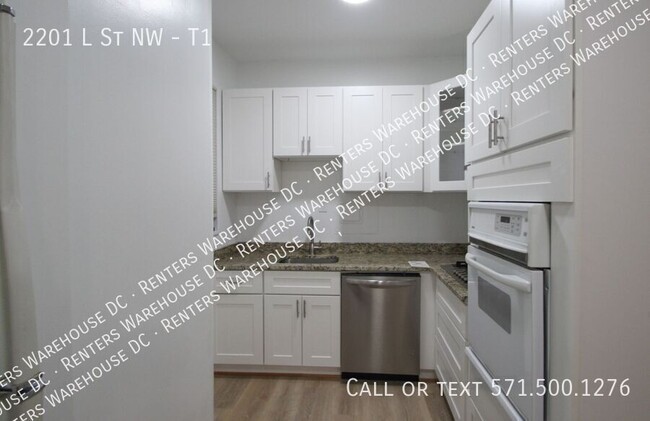 2201 New Hampshire Ave NW in Washington, DC - Building Photo - Building Photo