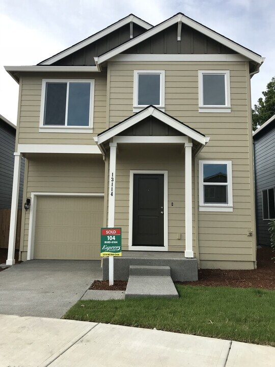 13114 NE 56th Cir in Vancouver, WA - Building Photo