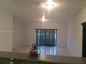 14025 SW 49th St in Miramar, FL - Building Photo - Building Photo