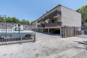 9929 Sepulveda Blvd in Mission Hills, CA - Building Photo - Building Photo