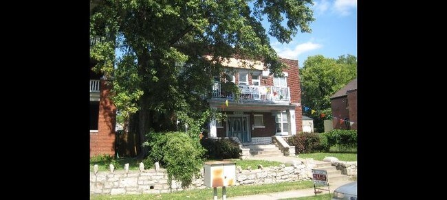 3220 E 10th St in Kansas City, MO - Foto de edificio - Building Photo