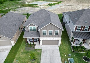 196 Sweetleaf Dr in Mustang Ridge, TX - Building Photo - Building Photo