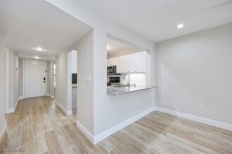 5940 Via Lugano in Naples, FL - Building Photo - Building Photo