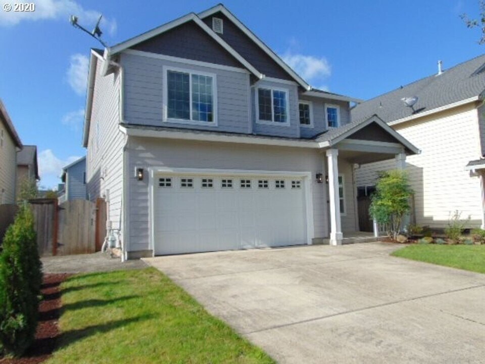4008 NE 166th Ave in Vancouver, WA - Building Photo